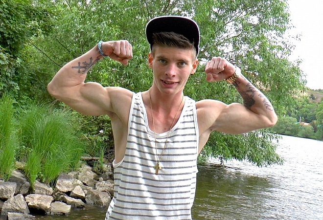 Caravan Boys 2015 - Public Handjob Part 1