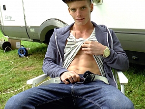 Caravan Boys 2015 - Public Handjob Part 1
