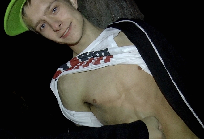 Handjob in the dark forest