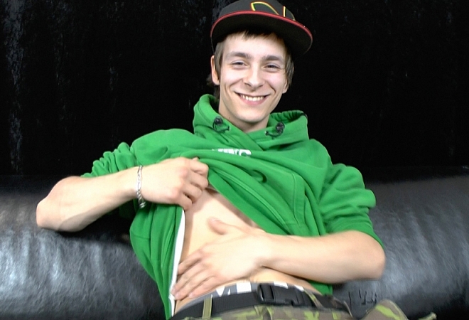 Exclusive Casting - 18 Cute Boy whit Big Dick
