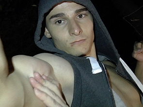 Muscle Worship in the dark forest