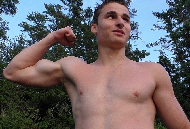 Outdoor - Posing and Flexing