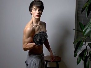 Muscle Flexing