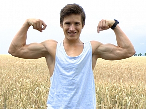 Muscle Flexing