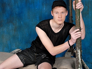 Exclusive Photos - Luis Blava