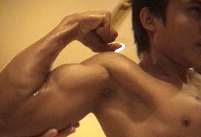 Angelo in Thailand - Flexing and Body Worship