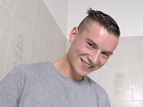 Exclusive Casting - Bathroom Solo Action