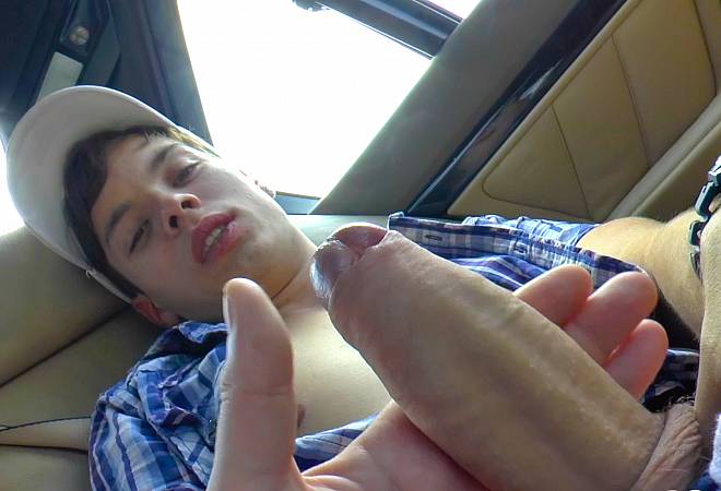 Limousine Boys - Handjob