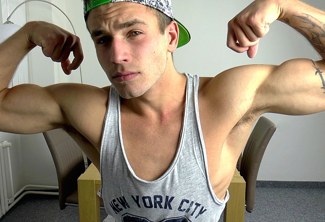 Will - Flex- Muscle Worship